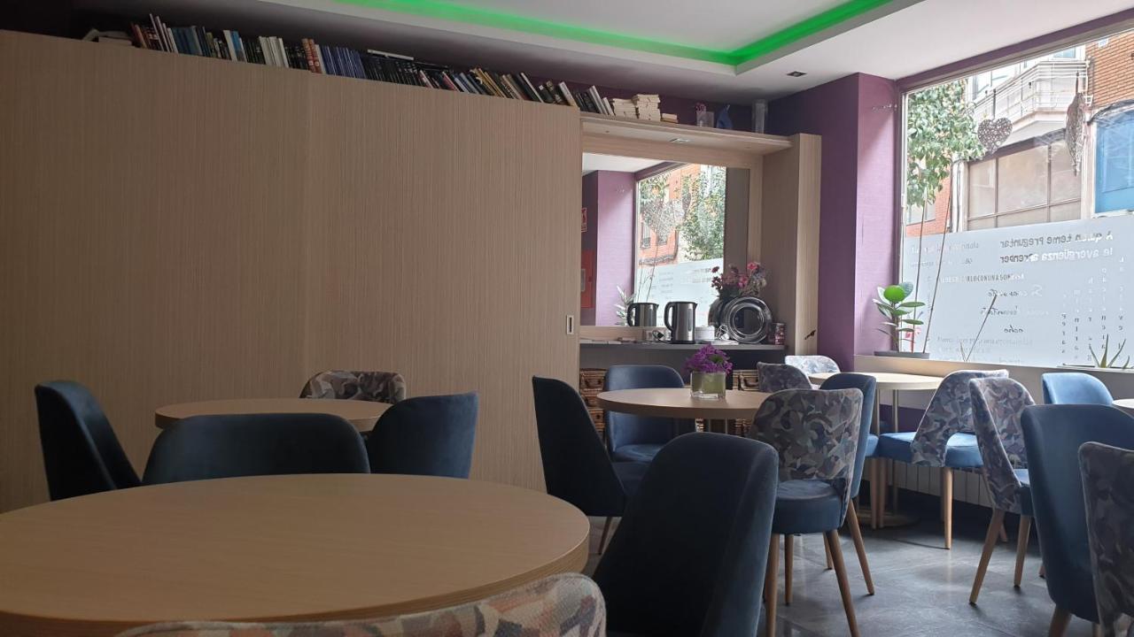 Hostal 4C Cuatro Caminos Madrid Bagian luar foto