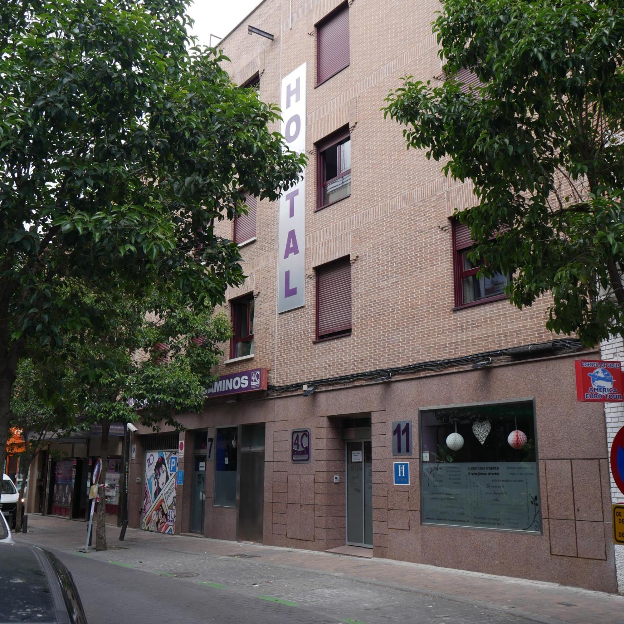 Hostal 4C Cuatro Caminos Madrid Bagian luar foto