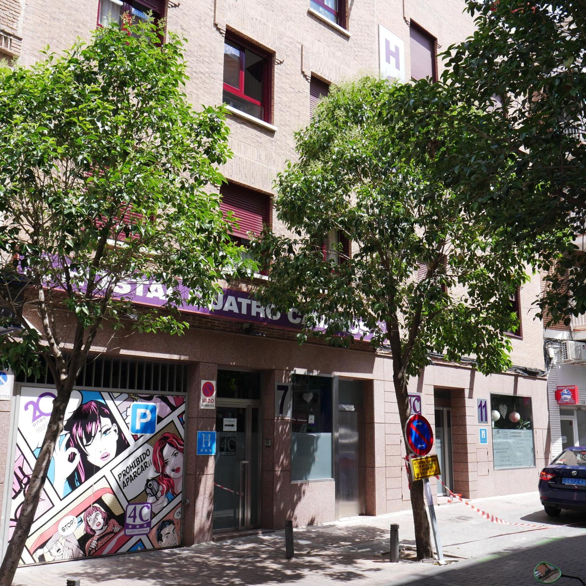 Hostal 4C Cuatro Caminos Madrid Bagian luar foto